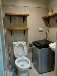 Apartment Shell Residences near MOA