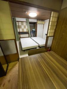 Mt Fuji sightseeing boat, sushi, tuna, tempura, and other Japanese cuisine Mid-Centry Shizuoka