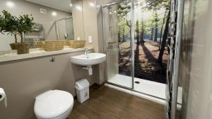 The Tummel Lodge with Hot Tub in Crieff