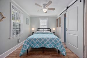 Pura Vida Villa 4 Blocks 2 Ocean Dog Friendly & Fenced Yard