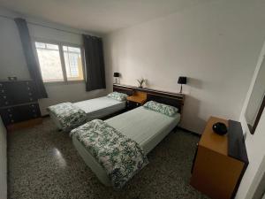 Twin Room 5-min walk to Mercado Central