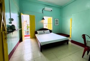 Social Backpacker Hostel & Rooftop Bar