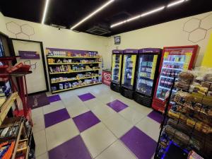 Flat Novo1 - Café, Cama Queen, Ar, Estac e Internet