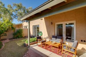 Phoenix Home Golf, Hike, and Explore Downtown!