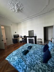 Villa Chadourne - Chambre Accords - Ubytování bez kategorie ve městě Brive-la-Gaillarde