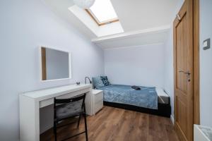 Two Levels Spacious Apt - 116m2, Four Bedrooms - by Rentujemy