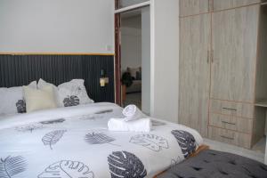 Cozy and serene 1 Bedroom Apartment with Mt Kenya Views & Wildlife Access, The Escape Nanyuki