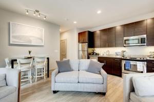 1BR Luxury Apartment With Rooftop Deck & Pool - 4hvězdičkové hotely ve městě Baltimore