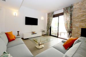 Estepona West Family Townhouse SALVADOR