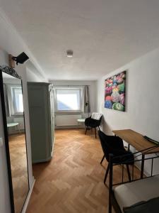 Private Zimmer mit Küchennutzung und in Rheinnähe