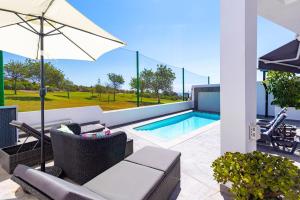 Estepona West Family Townhouse SALVADOR