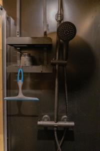 Tiny-House en Nature - Salle de bain italienne - Lit king Grand confort