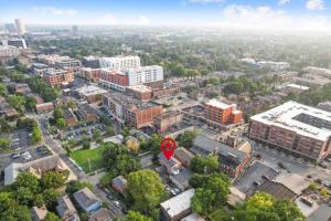 Spacious Historic 8-Bedroom Manor in Short North - Perfect for Large Groups