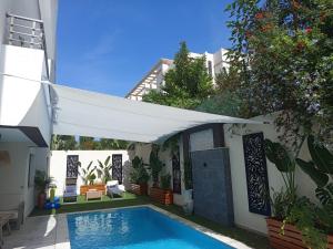 Luxurious Stella 2-bedroom Apartment with Pool