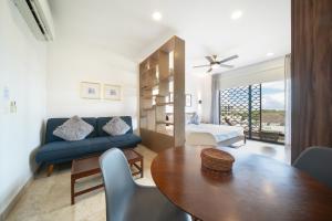 1 Bedroom condo with Pool - Bahay #504