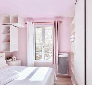 Pink Warm Studio near Arc de Triomphe