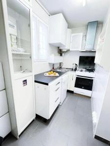 Pink Warm Studio near Arc de Triomphe