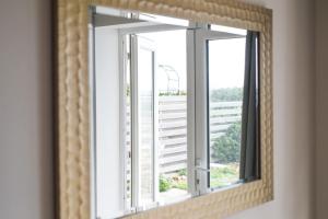 Air Maison - Sandy Shores - Beachfront Apartment - Sleeps 3