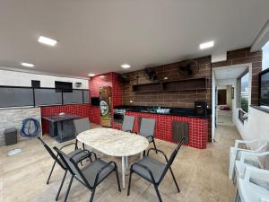 Cobertura Hidro Spa com Espaço Gourmet Churrasqueira