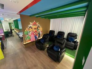 7 Bedrooms 5 Bathrooms Windsor Cay 15879Cc