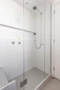 Apartamento vista lateral mar