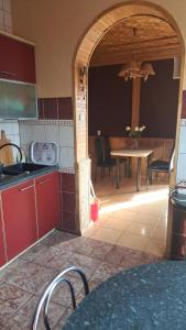 Svečių namai pas Jud ir Ram