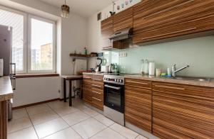 Marina Harmony Apartment by BookingHost