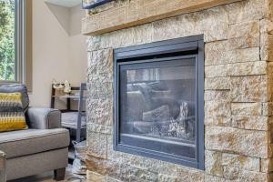 1820 The Seasons condo