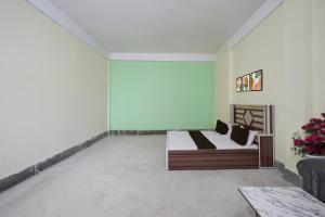 SPOT ON A K Hotel & Restaurant - 2hvězdičkové hotely ve městě Prayagraj