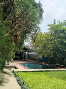 Rumah Pelita by Villa Lantera - Tennis Court & Swimming Pool