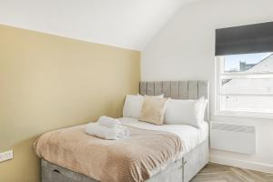 5 Ensuite Bed Apartment in Prime Location