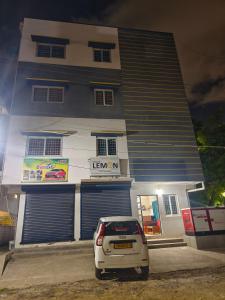 Skyry Residency