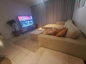 Salt & Sandy Shores Dolphin Beach Blouberg