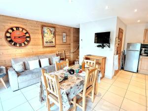 Duplex cosy 3 pièces avec terrasse aux Gets - FR-1-598-62