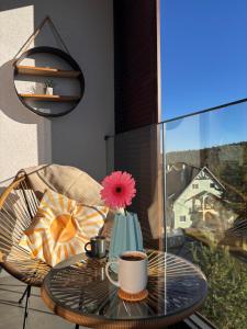 Studio Yellow Moon Borovi