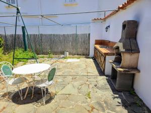 VV Casa Matilde "by henrypole home"