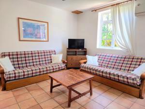 VV Casa Matilde "by henrypole home"