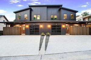 Full Duplex ATX Modern Creekside Retreat 2 Pools