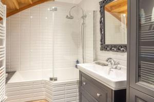 Triplex chaleureux Huez Village à 20m des remontées