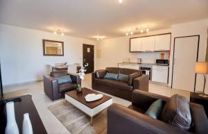 Lux 1BR S Maria 90 Day Stay