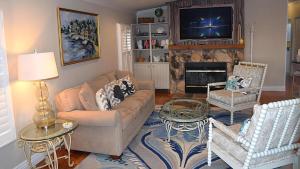 Sunset Shore House Second Floor