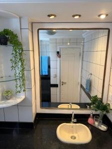 Confortável perto da praça Batista Campos inteiro