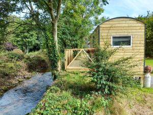 St Mullins Glamping Hut