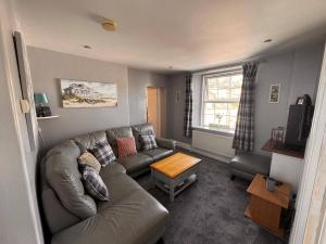 Christie Cottage Trinity Mews
