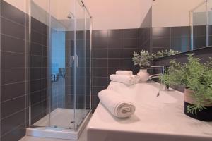 Milan Sparkle Suites - Stay Chic in the City