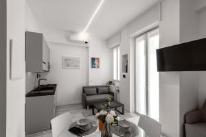 StayEasy Crivelli - Stylish Studio, Duomo walking
