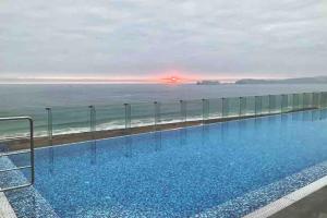 Apartment 2 Bedrooms pool near AirPort