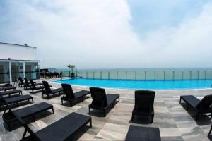 Apartment 2 Bedrooms pool near AirPort