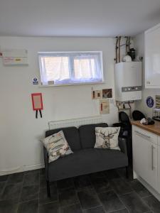 Single room with sole use bathroom Single Occupancy Only in shared house