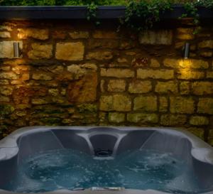 Cotswolds Corner Cottage